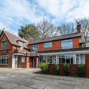 the-manor-large-luxury-home-in-bournemouth-sleeps-12.bournemouth-hotels.org/