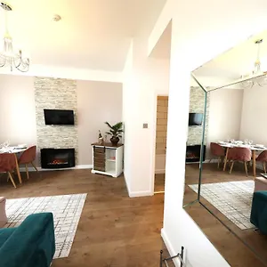 gorgeous-interior-designed-1-bedroom-home.bournemouth-hotels.org/